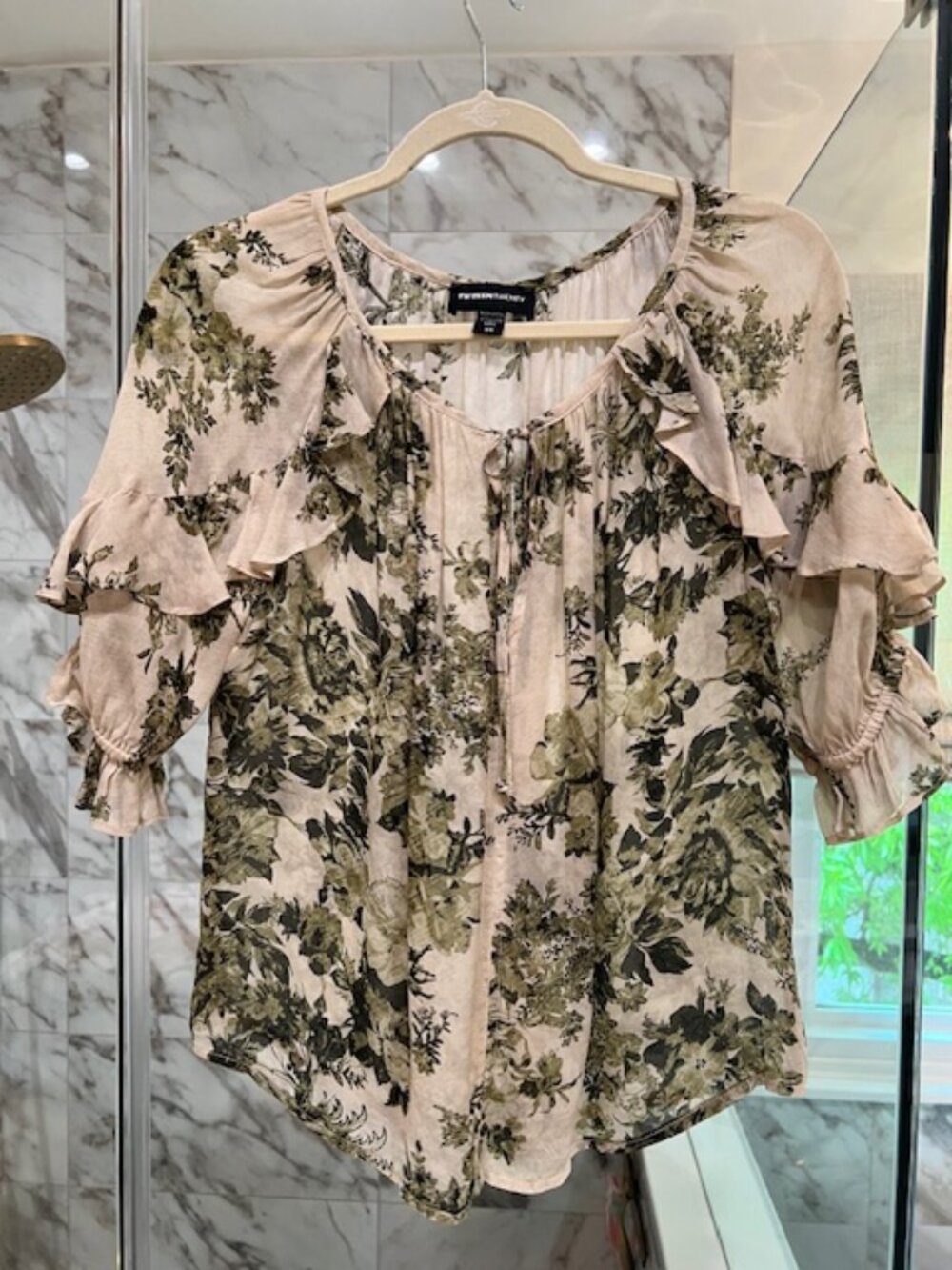 Short Sleeve Green Floral and Ruffle top
